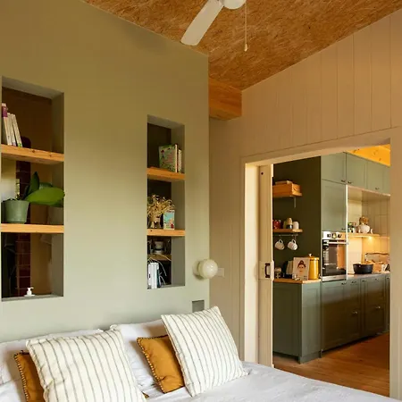 Designer With Panoramic Views *